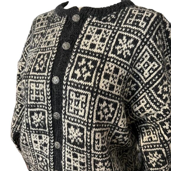 Vintage Grey Cream Heavyweight Wool Knit Winter Cardigan Sweater M - Picture 3 of 5
